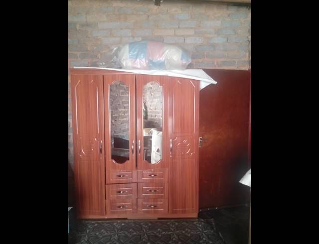 3 BEDROOM HOUSE FOR SALE IN MOLELEKI EXT 2
